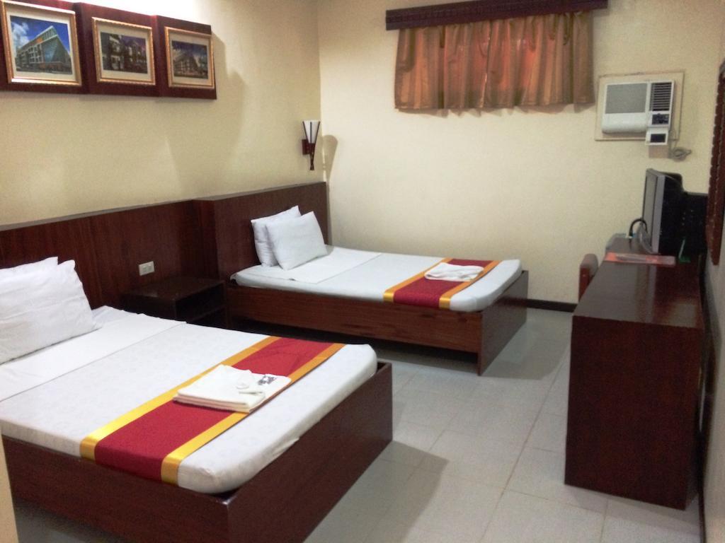 Bed and Breakfast Ysabelle Mansion Puerto Princesa Pokoj fotografie