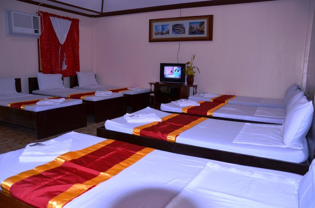Bed and Breakfast Ysabelle Mansion Puerto Princesa Pokoj fotografie