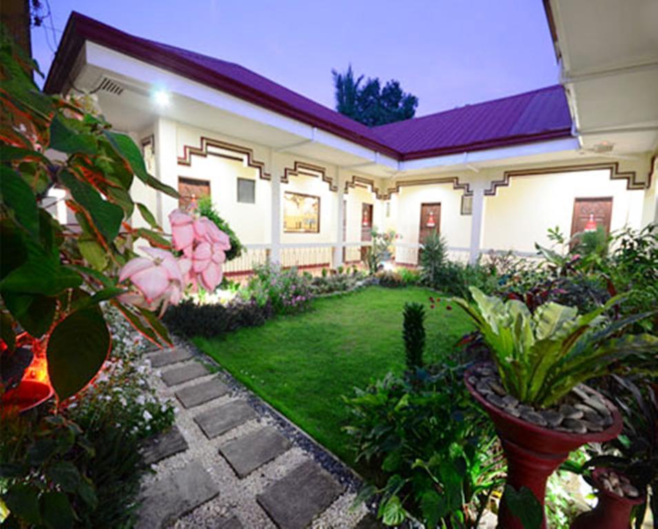Bed and Breakfast Ysabelle Mansion Puerto Princesa Exteriér fotografie