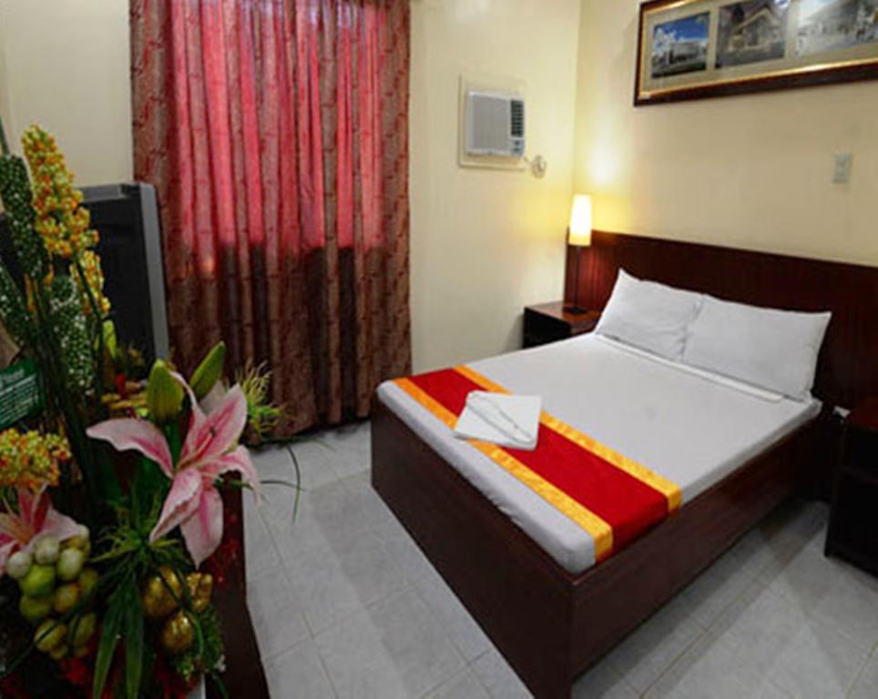 Bed and Breakfast Ysabelle Mansion Puerto Princesa Pokoj fotografie