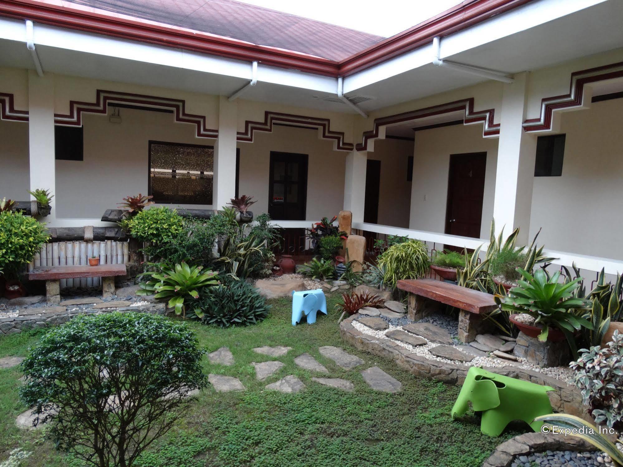 Bed and Breakfast Ysabelle Mansion Puerto Princesa Exteriér fotografie